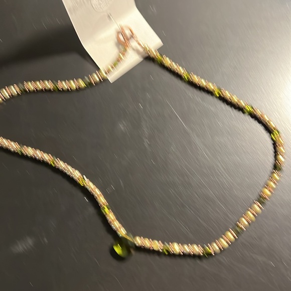 Necklace with  Swarovski crystal pendant and freshwater pearls - Picture 4 of 4